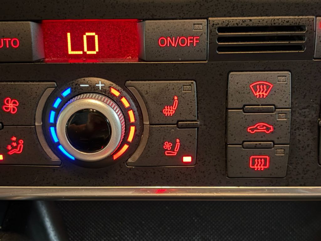 2015 Audi Q7 Image 17