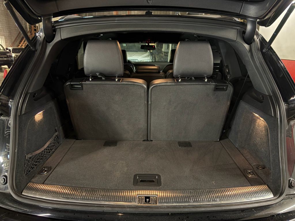 2015 Audi Q7 Image 25