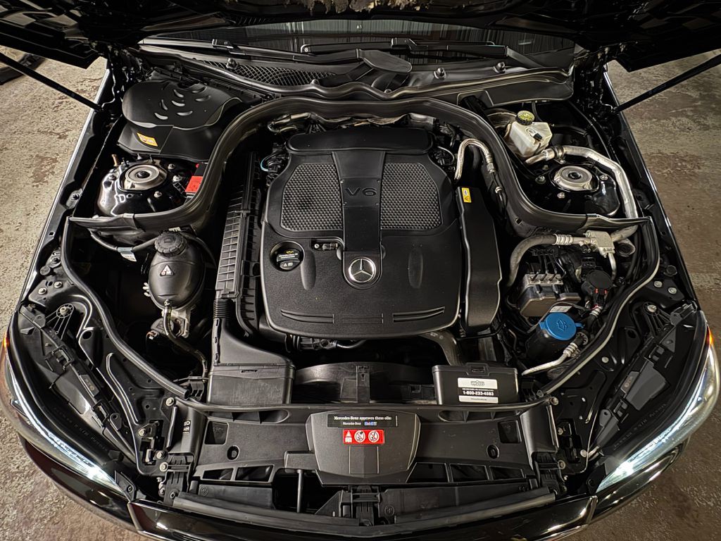 2016 Mercedes-Benz E-Class Image 2