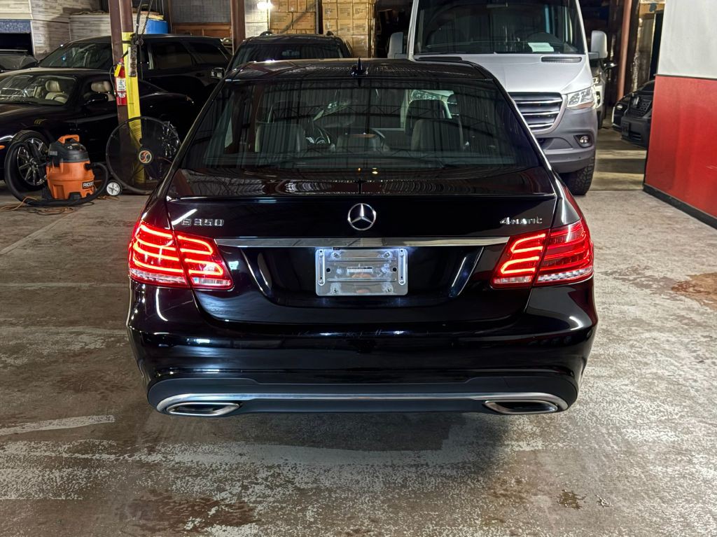 2016 Mercedes-Benz E-Class Image 6