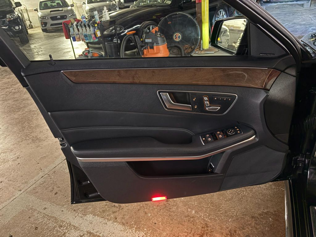 2016 Mercedes-Benz E-Class Image 20