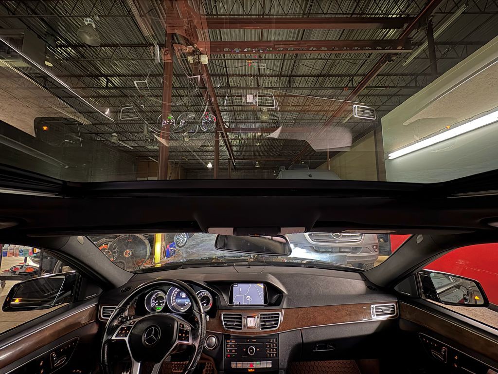 2016 Mercedes-Benz E-Class Image 21