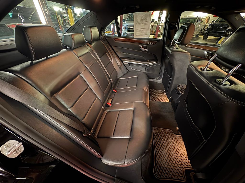 2016 Mercedes-Benz E-Class Image 25