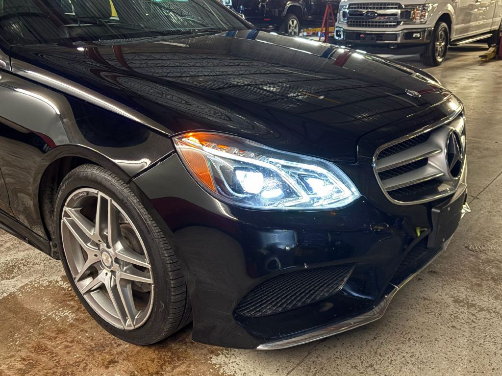 2016 Mercedes-Benz E-Class Image 30