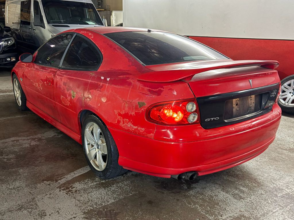2004 Pontiac GTO Image 5