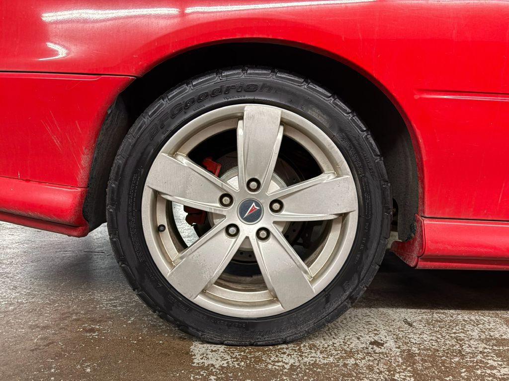 2004 Pontiac GTO Image 23