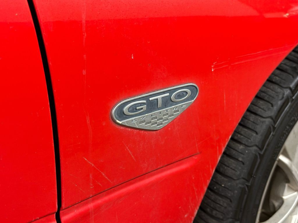 2004 Pontiac GTO Image 26