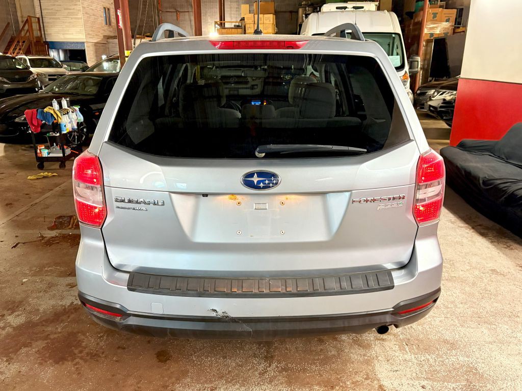 2014 Subaru Forester Image 6