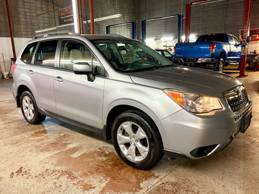 2014 Subaru Forester Image 8