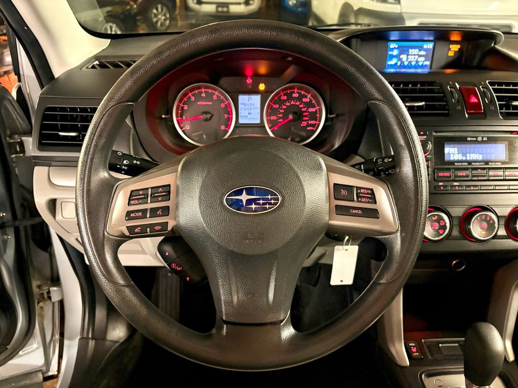 2014 Subaru Forester Image 12