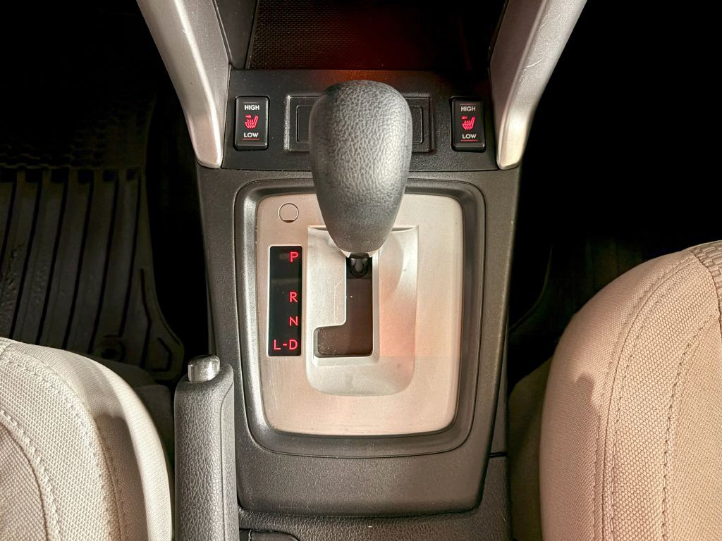 2014 Subaru Forester Image 14
