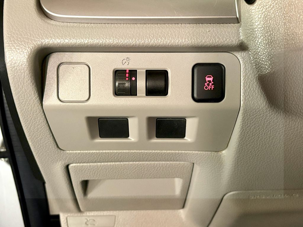 2014 Subaru Forester Image 17