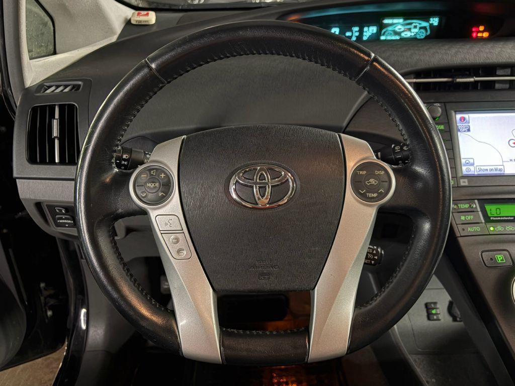 2010 Toyota Prius Image 12