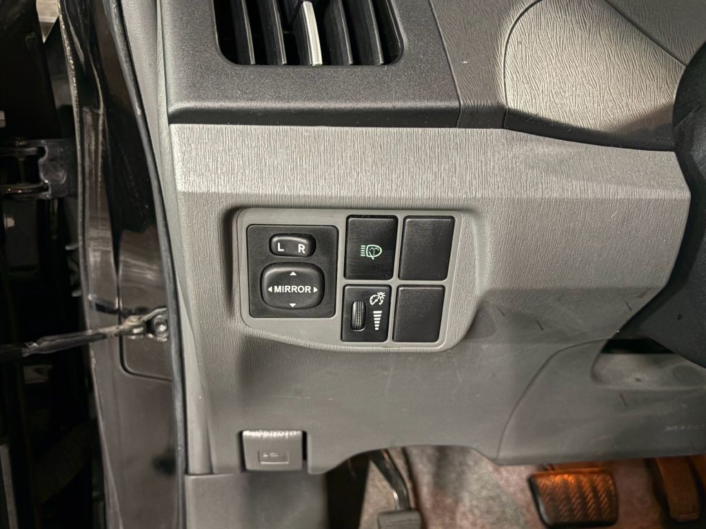 2010 Toyota Prius Image 18