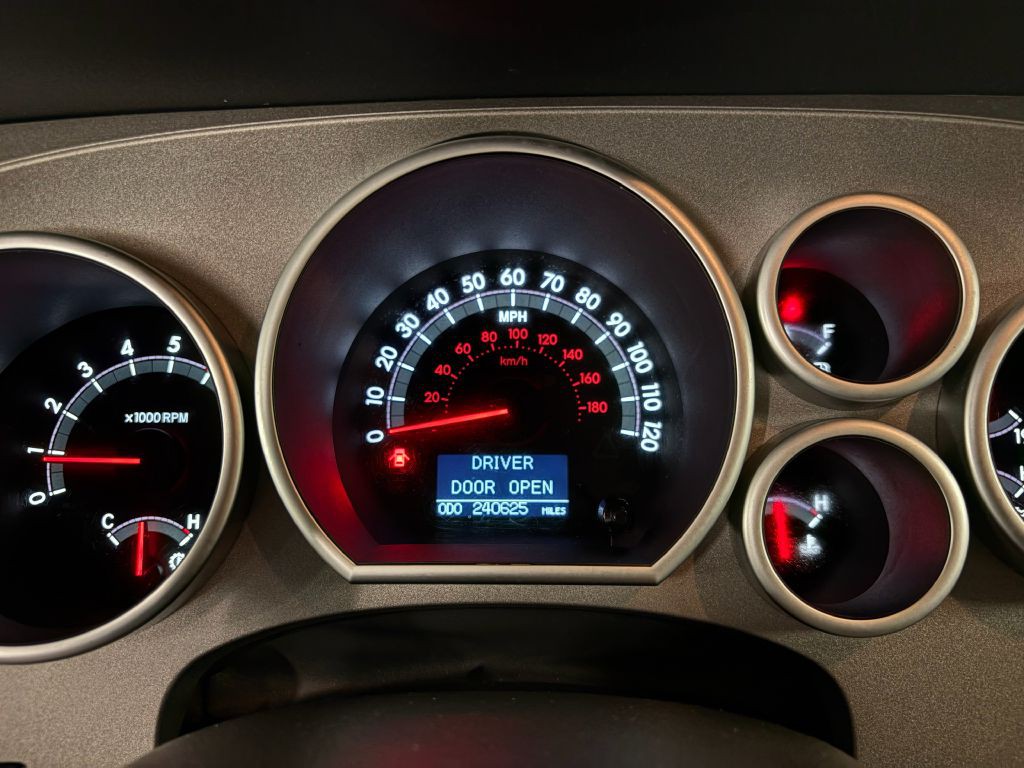 2011 Toyota Sequoia Image 13