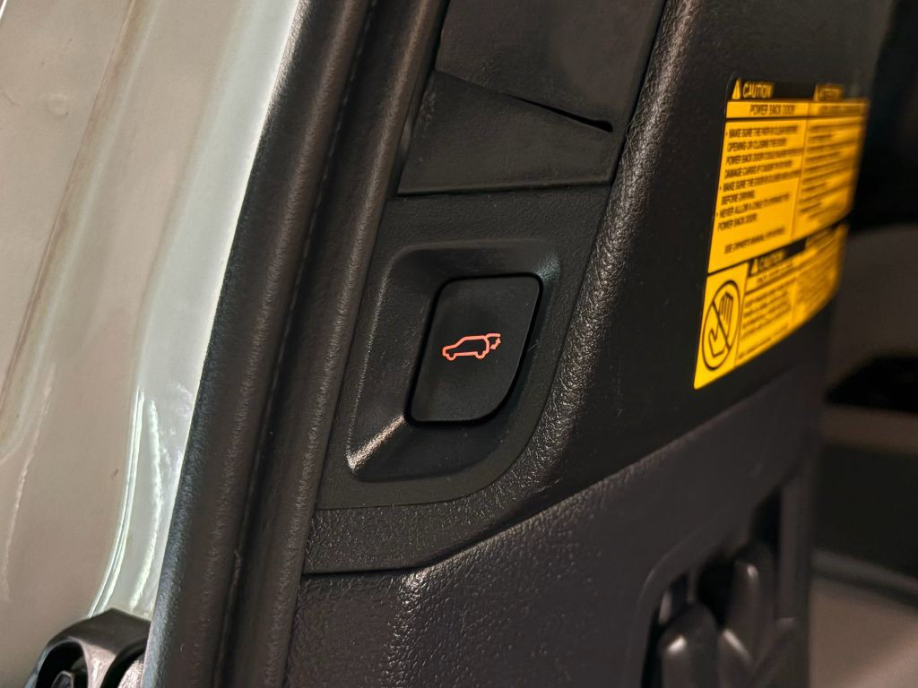 2011 Toyota Sequoia Image 31