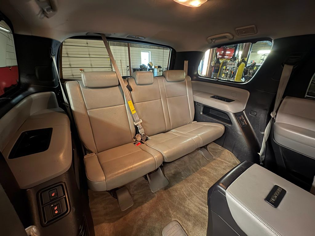 2011 Toyota Sequoia Image 32