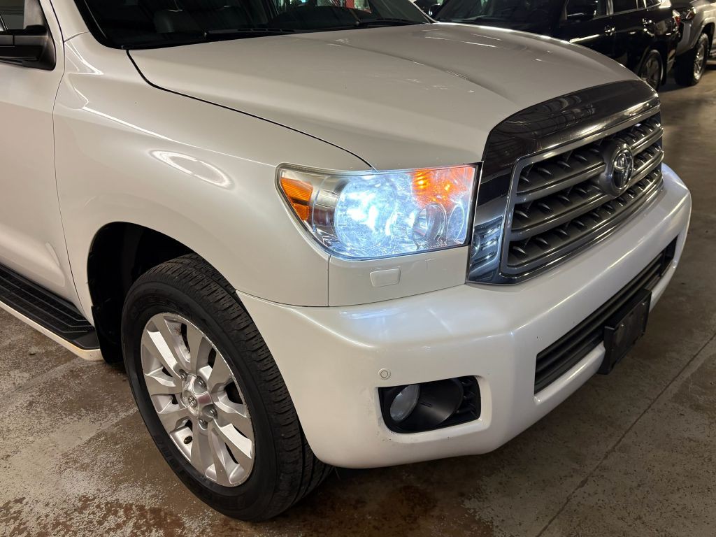 2011 Toyota Sequoia Image 38