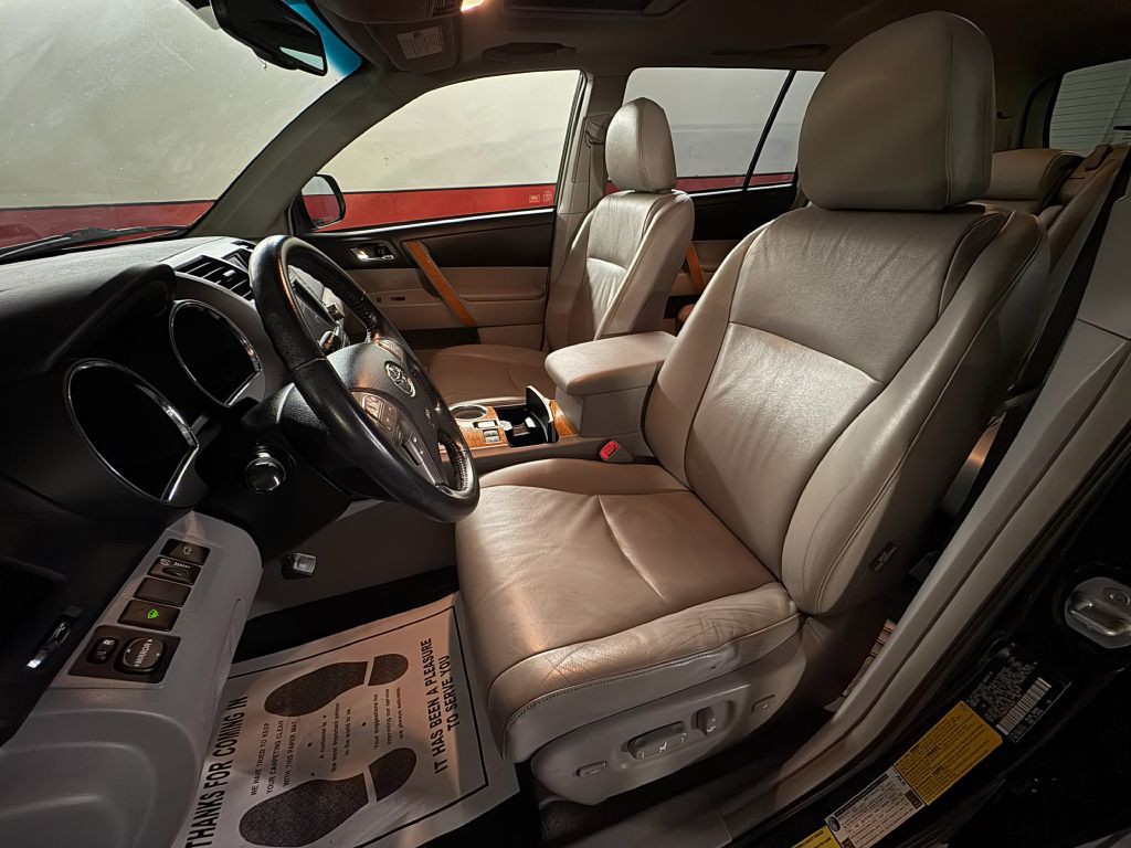 2009 Toyota Highlander Image 10