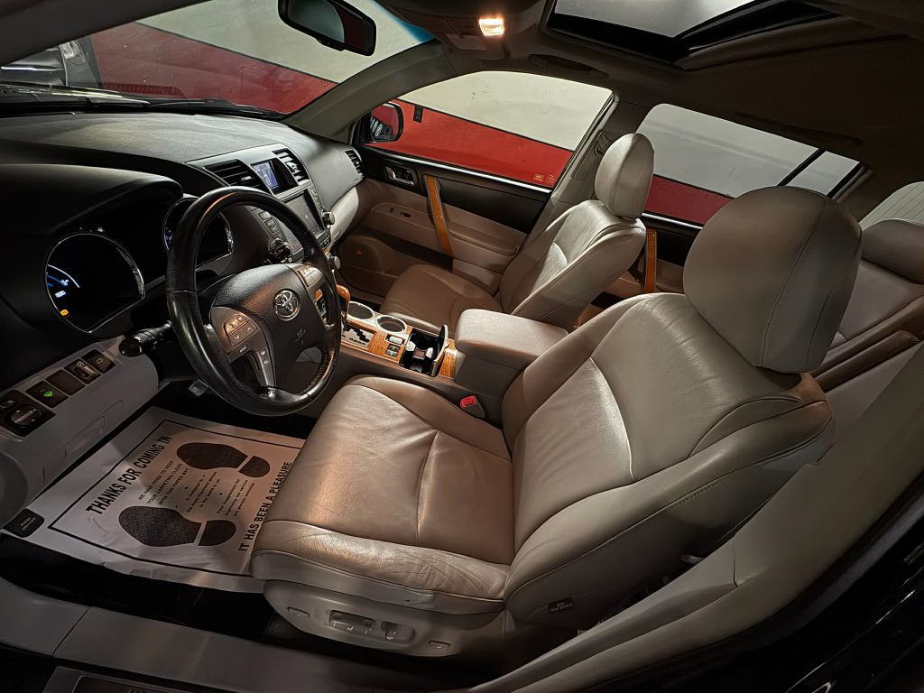 2009 Toyota Highlander Image 11