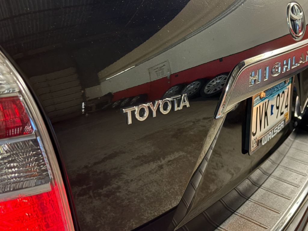 2009 Toyota Highlander Image 32