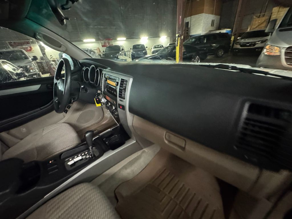 2008 Toyota 4Runner Image 21