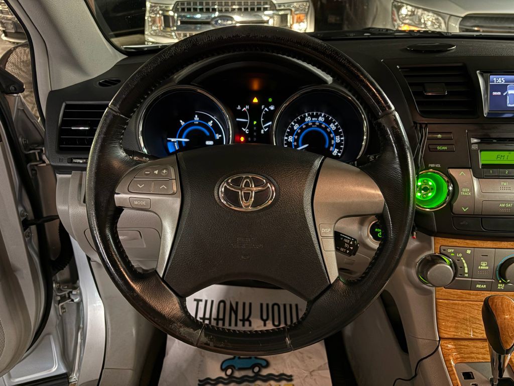 2010 Toyota Highlander Image 12