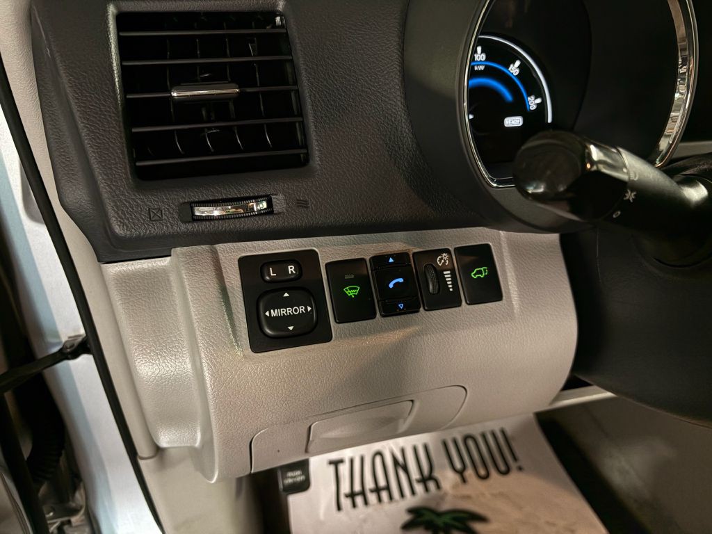 2010 Toyota Highlander Image 17