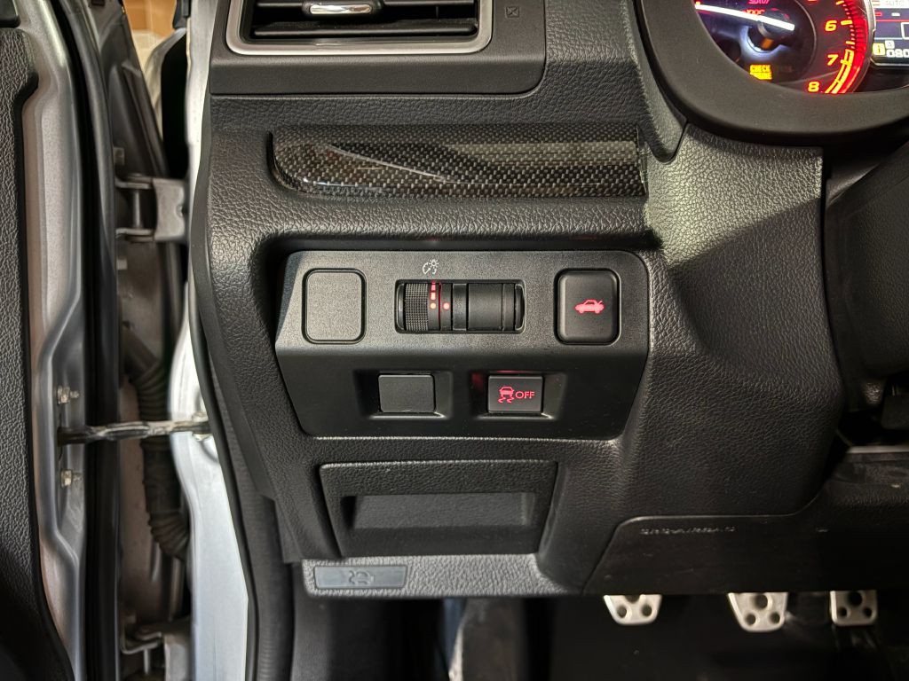 2016 Subaru WRX Image 18