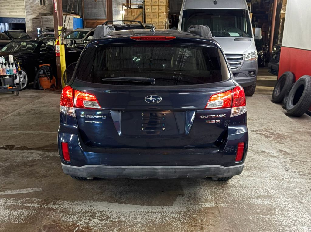 2013 Subaru Outback Image 6