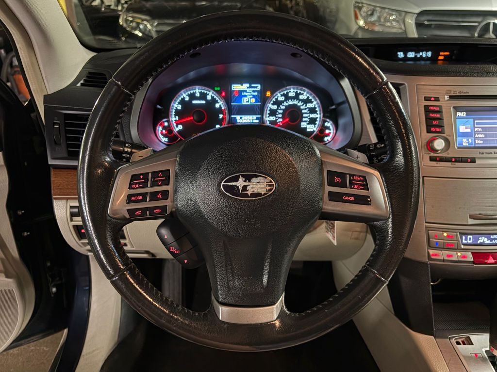 2013 Subaru Outback Image 11