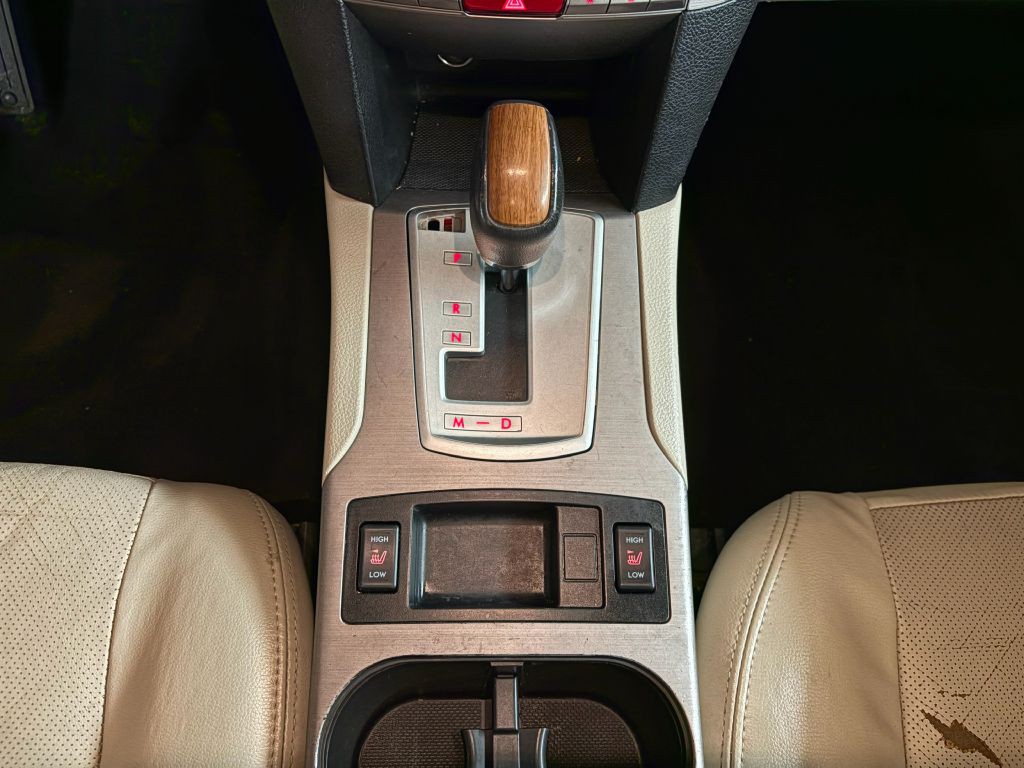 2013 Subaru Outback Image 14