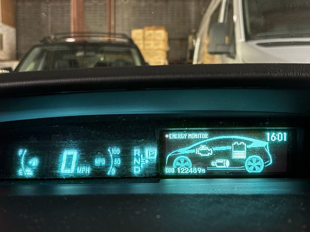 2010 Toyota Prius Image 12