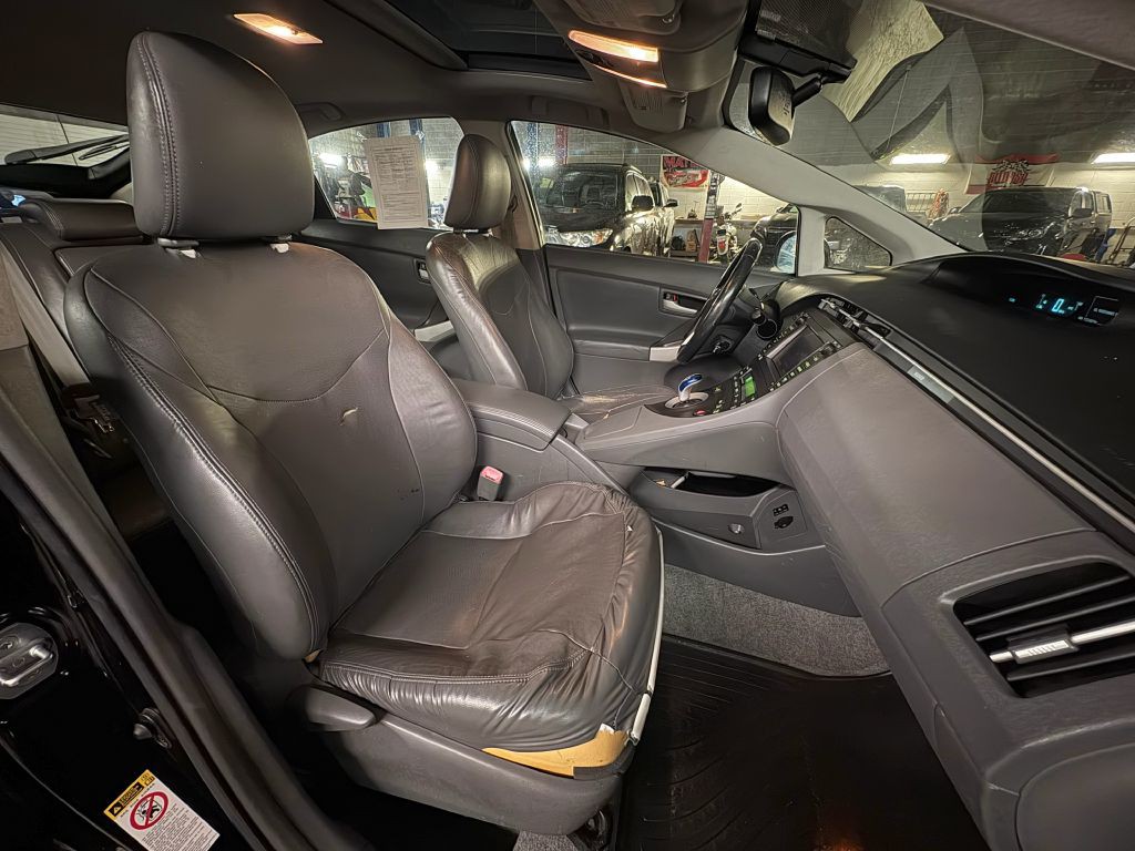 2010 Toyota Prius Image 24