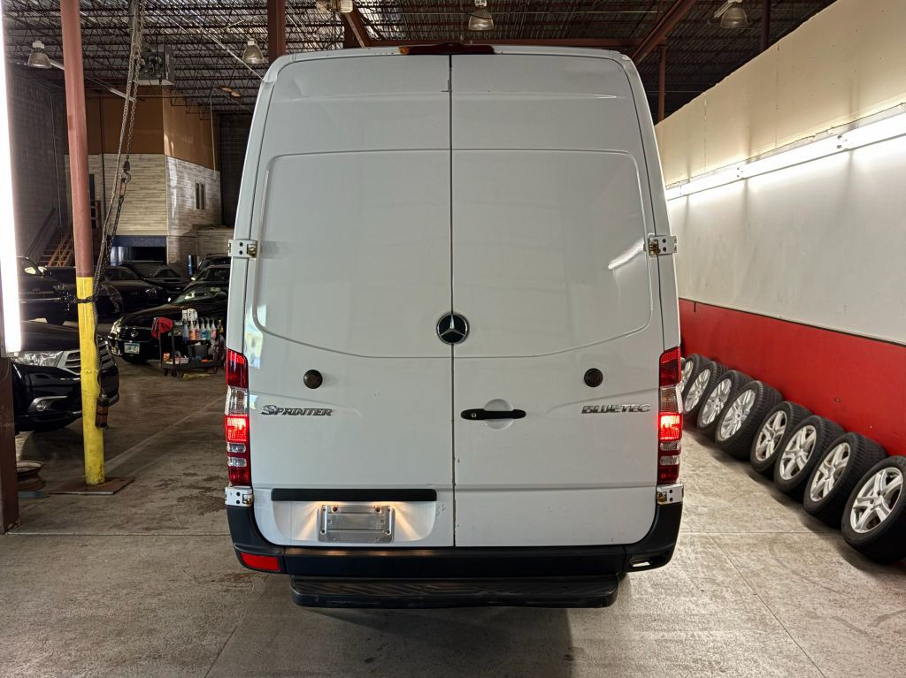 2013 Mercedes-Benz Sprinter Image 6