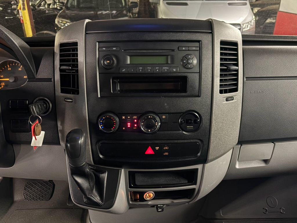 2013 Mercedes-Benz Sprinter Image 13