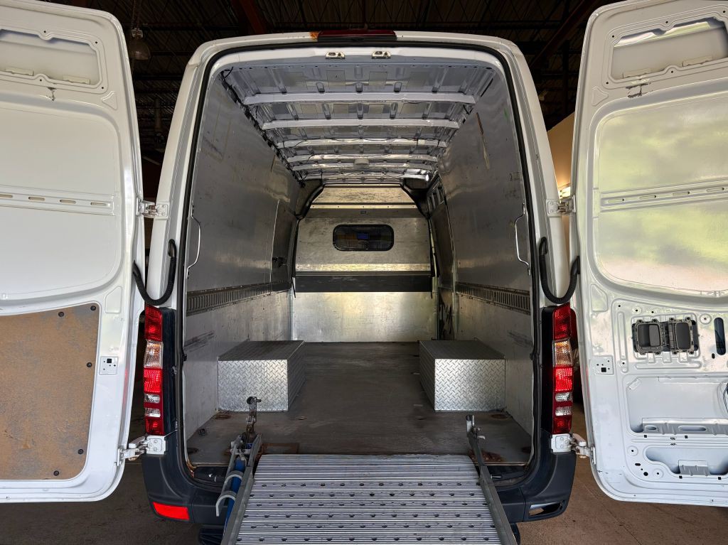 2013 Mercedes-Benz Sprinter Image 18
