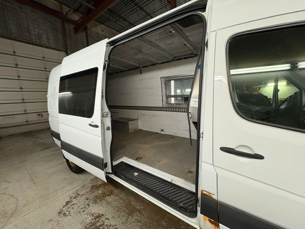 2013 Mercedes-Benz Sprinter Image 20