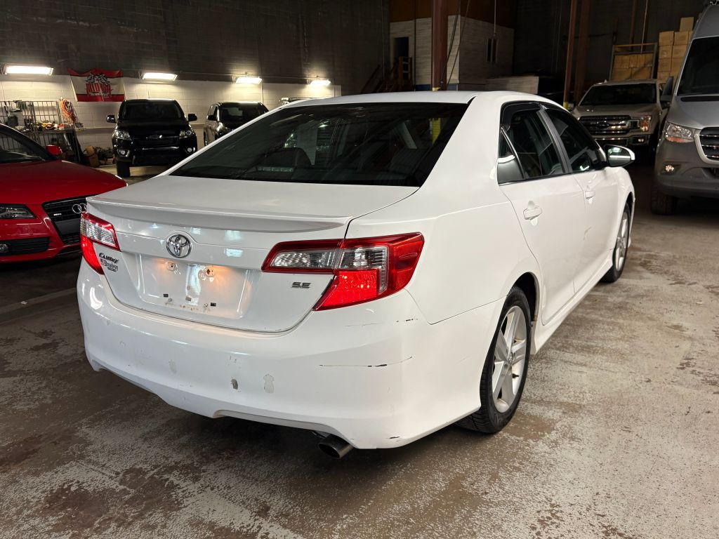 2013 Toyota Camry Image 7