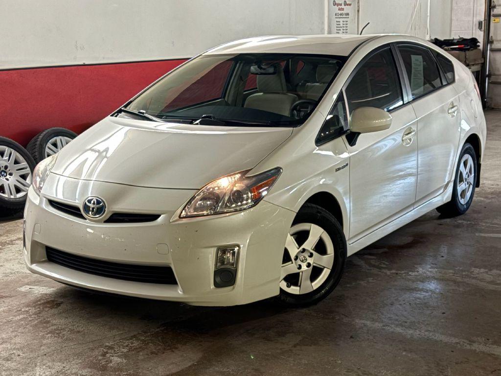 2011 Toyota Prius Image 1