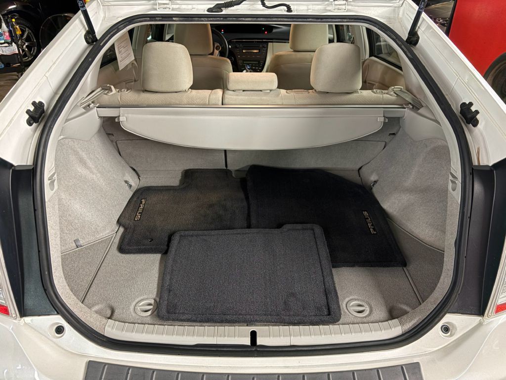 2011 Toyota Prius Image 19