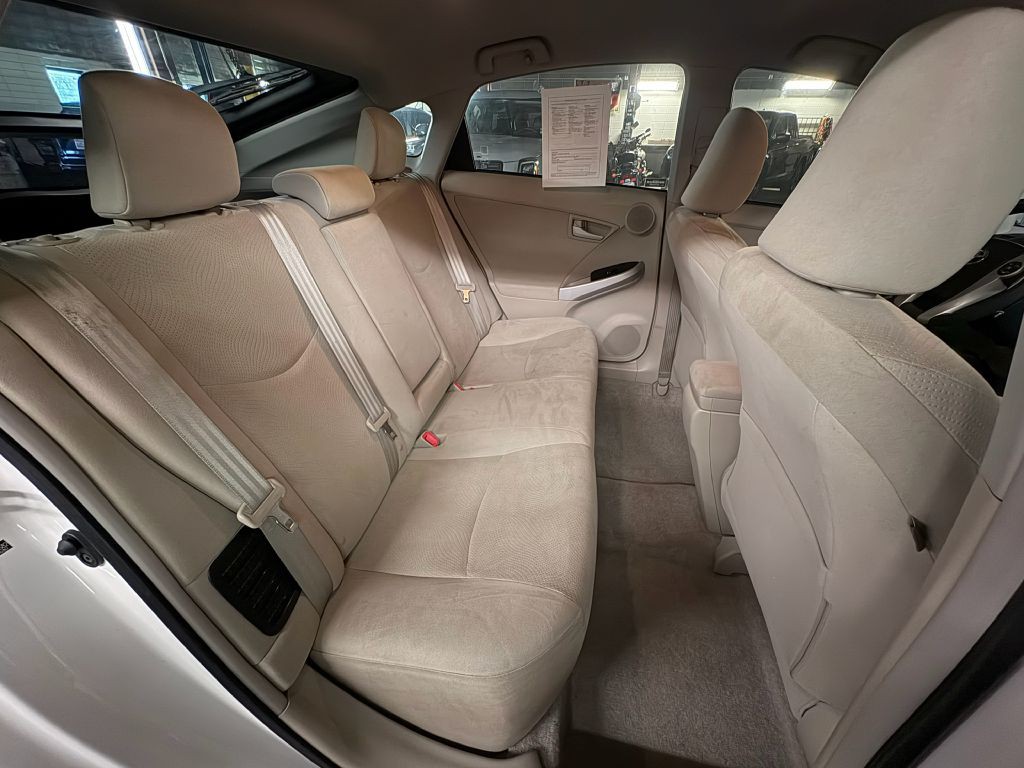 2011 Toyota Prius Image 20