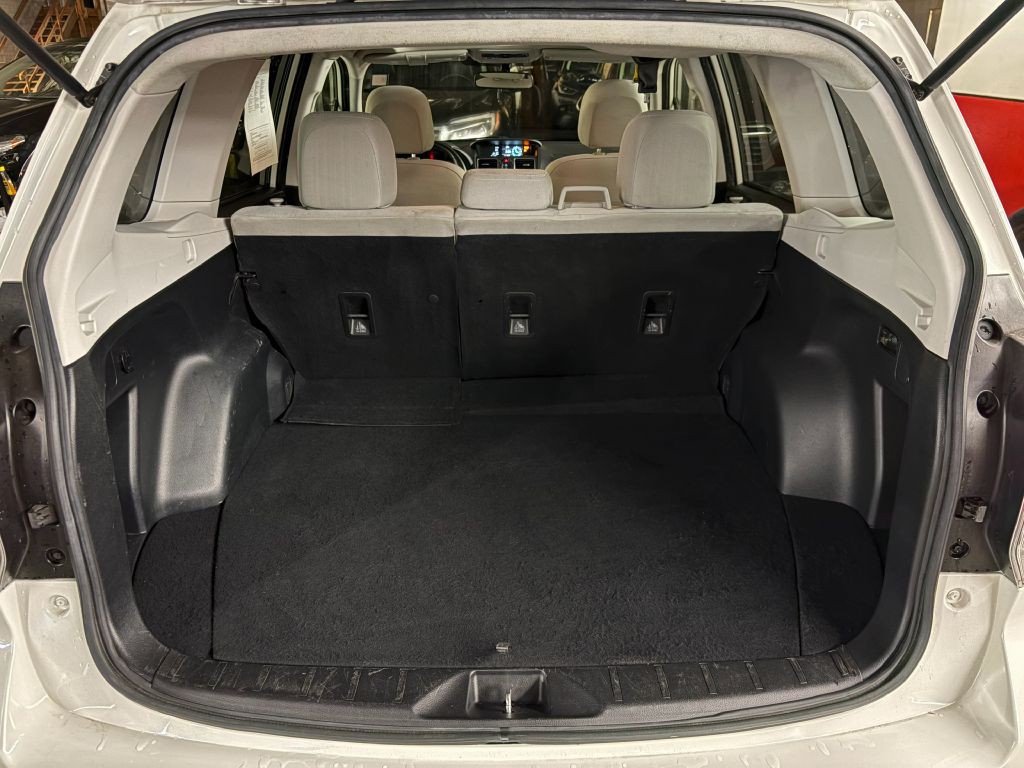 2018 Subaru Forester Image 21