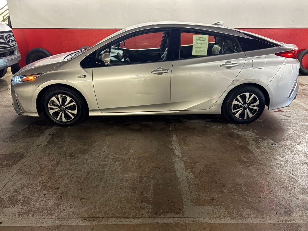 2017 Toyota Prius Image 4