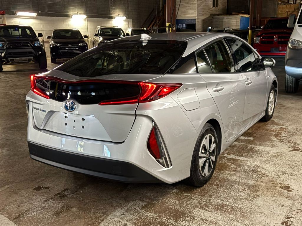 2017 Toyota Prius Image 7