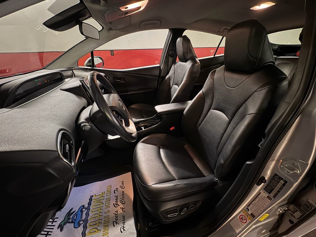 2017 Toyota Prius Image 10