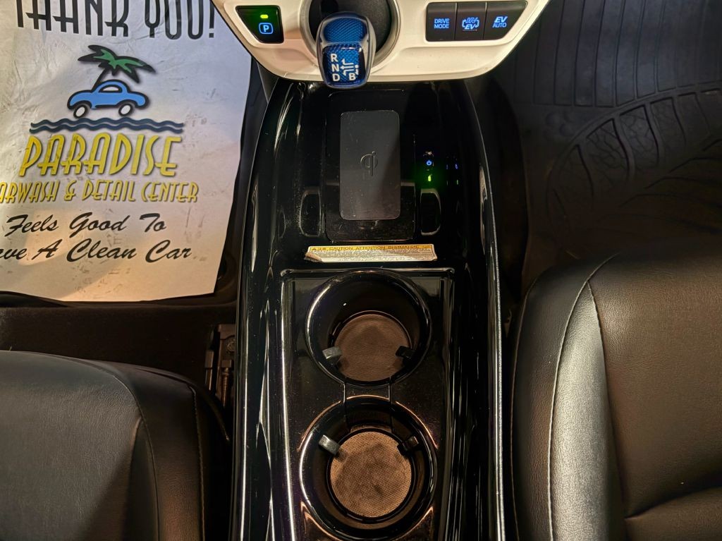 2017 Toyota Prius Image 14