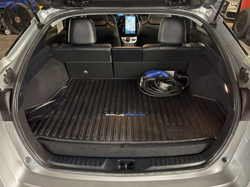 2017 Toyota Prius Image 20