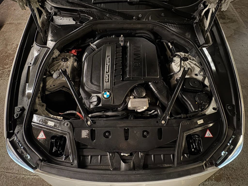 2014 BMW 5 Series Image 2