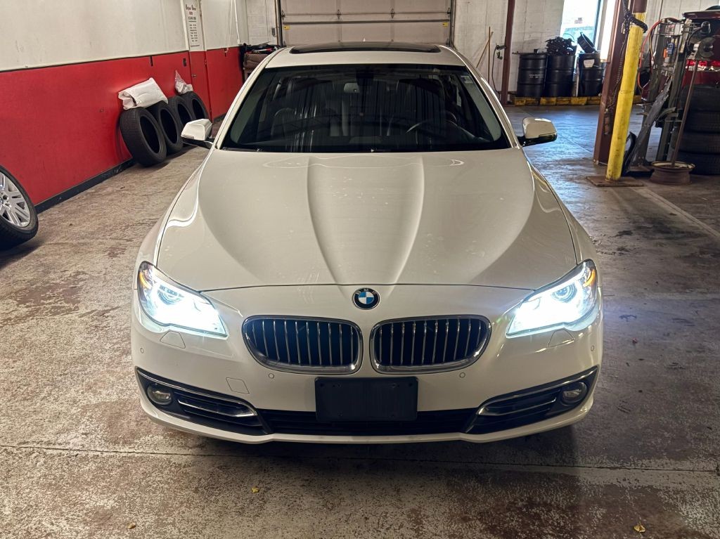 2014 BMW 5 Series Image 9